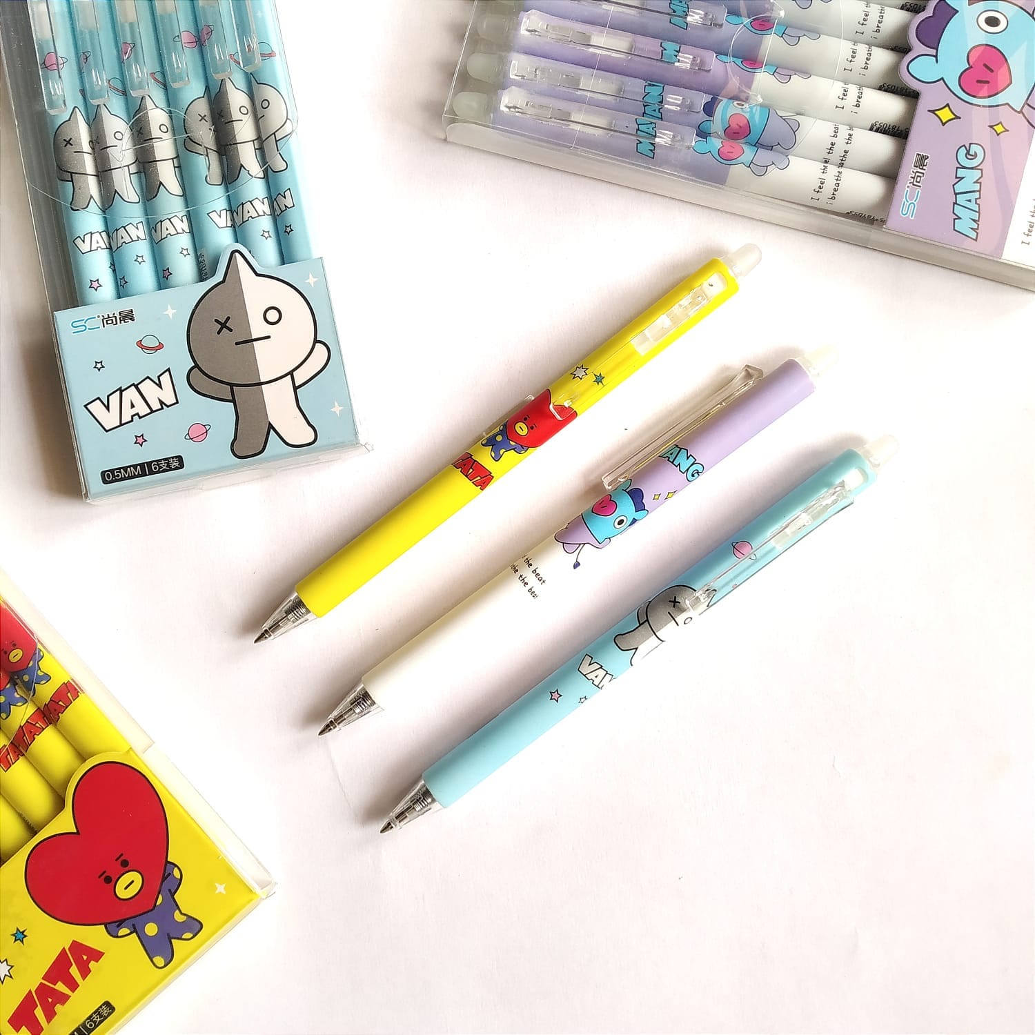 BT21 Ultra Fine Ball Point Pen with MANG Topper - Basic