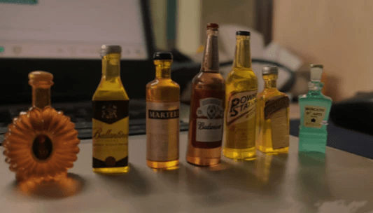 Ravrai Craft - Mumbai Branch Architecture miniature products Architectural Model Miniature Whisky Bottles