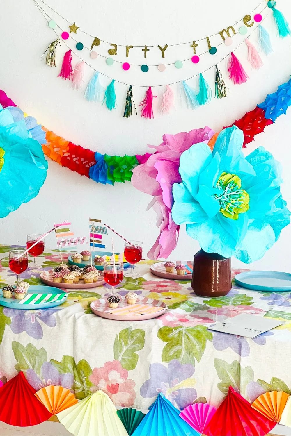 Reusable Party Streamers Garland - Multicolor, 3 or 2 Meters (Contain 1 Unit)