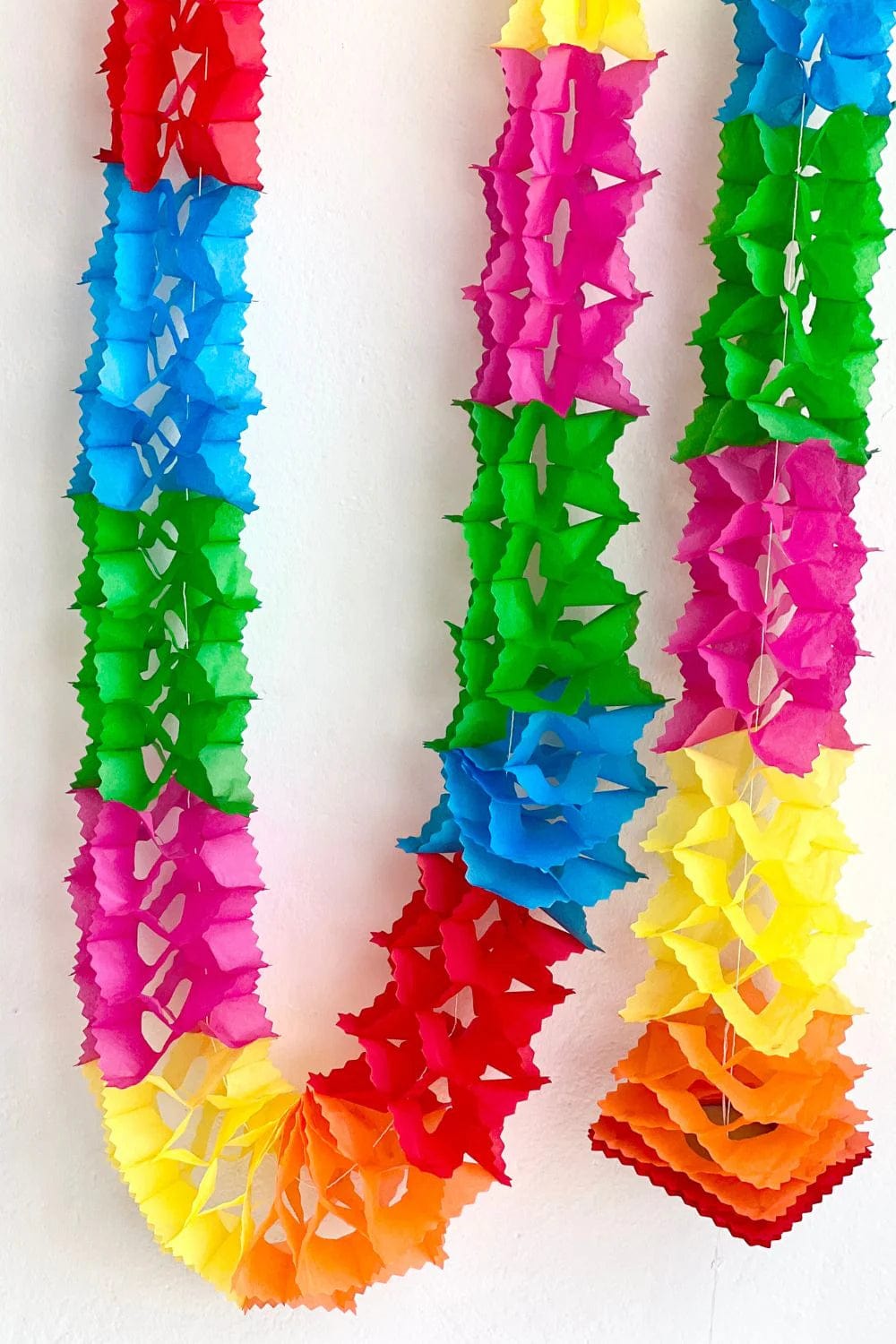 Reusable Party Streamers Garland - Multicolor, 3 or 2 Meters (Contain 1 Unit)