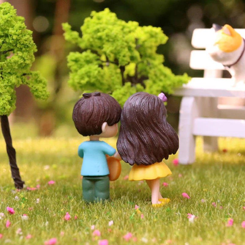 Miniature Cute Couple For Guitar Boy (2pcs) Pack of 1