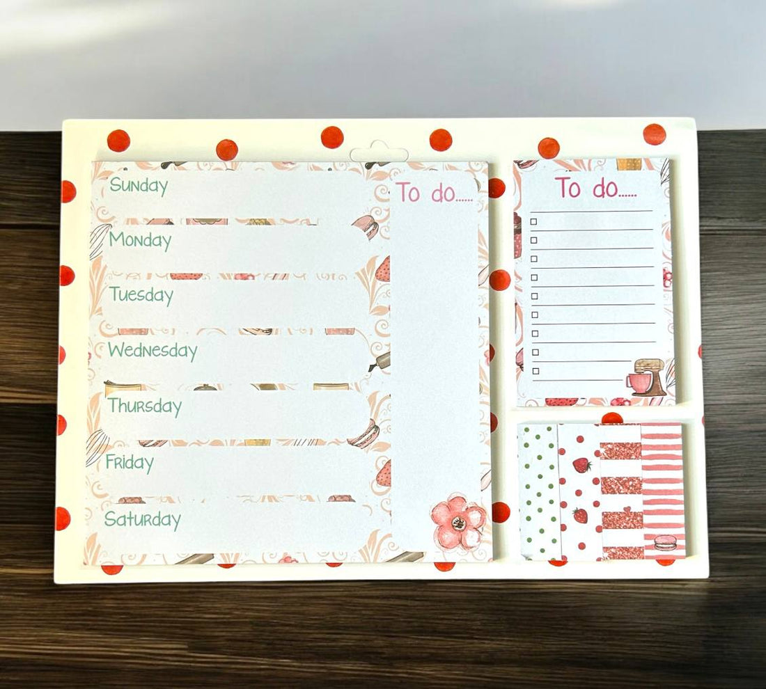 Everyday Planner with Post it notes for 30 Days I To-Do-List Journal for 2025