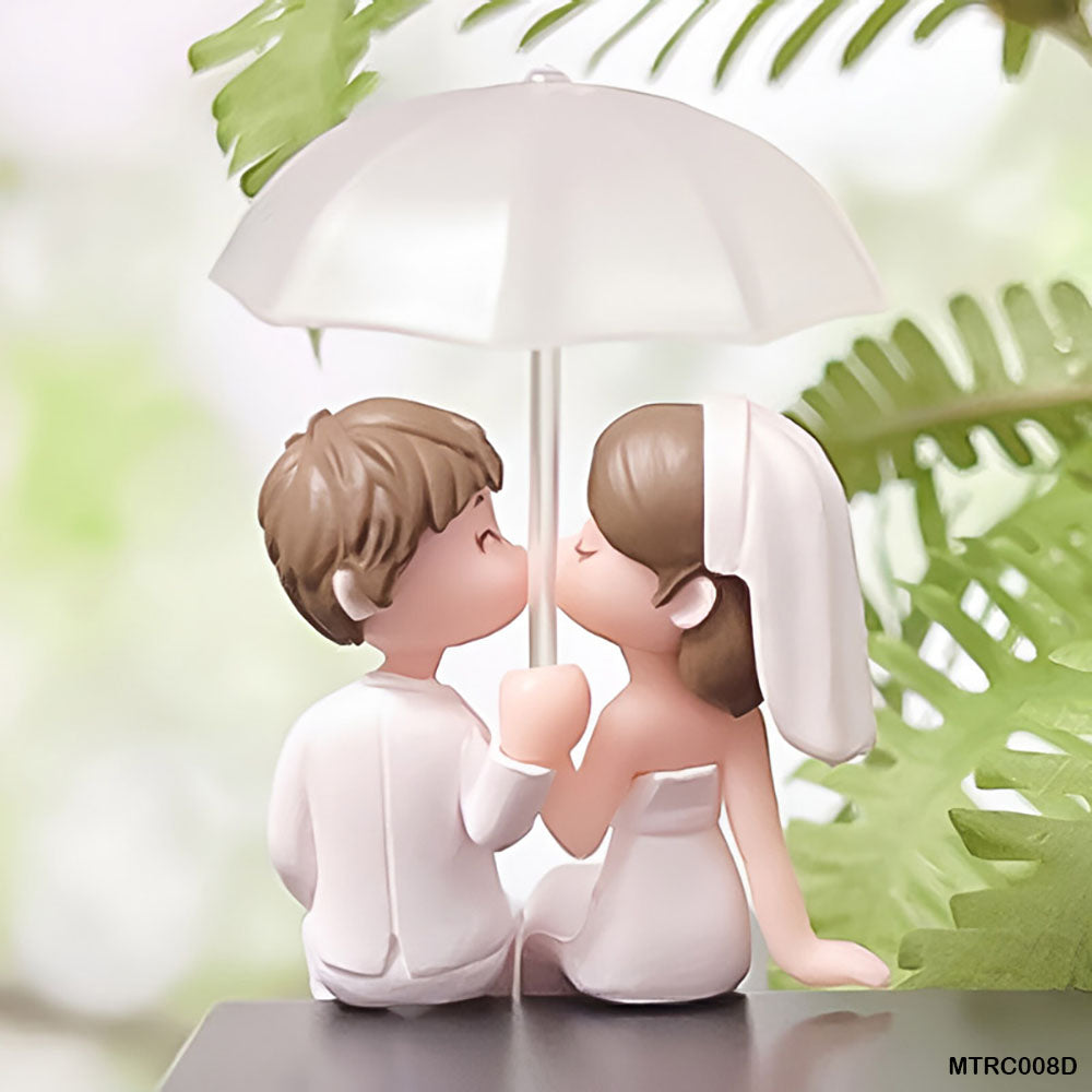 Miniature Model Couple Figurine (Design 4)