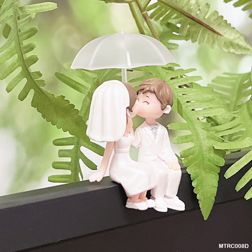 Miniature Model Couple Figurine (Design 4)