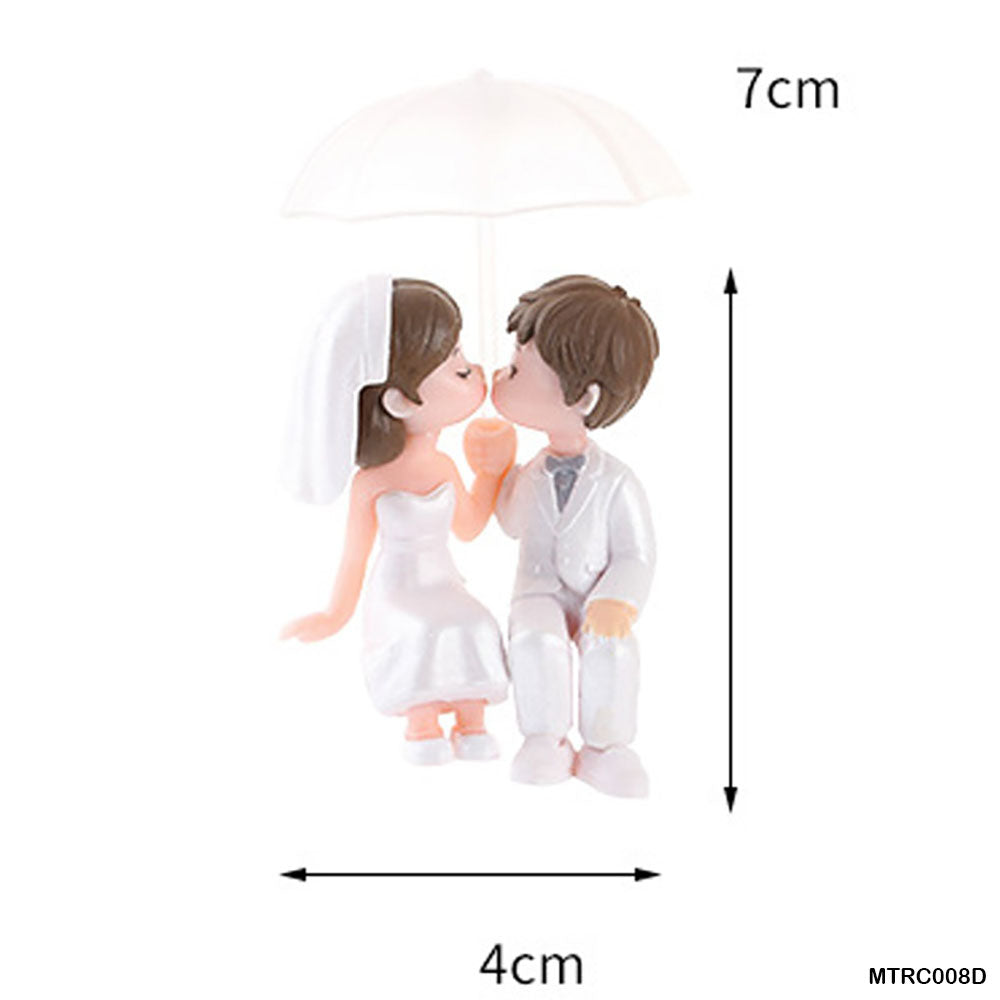 Miniature Model Couple Figurine (Design 4)