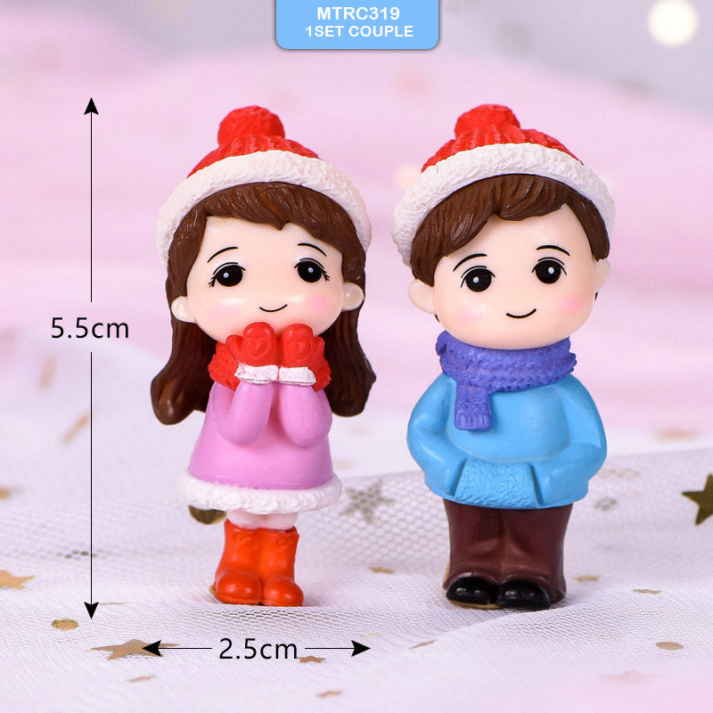 Miniature Model Couple Figurine Set - 1 Set (Design 4)