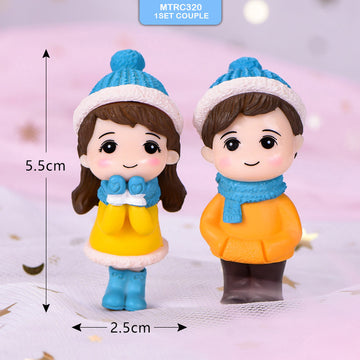 Miniature Model Couple Figurine Set - 1 Set (Design 3)