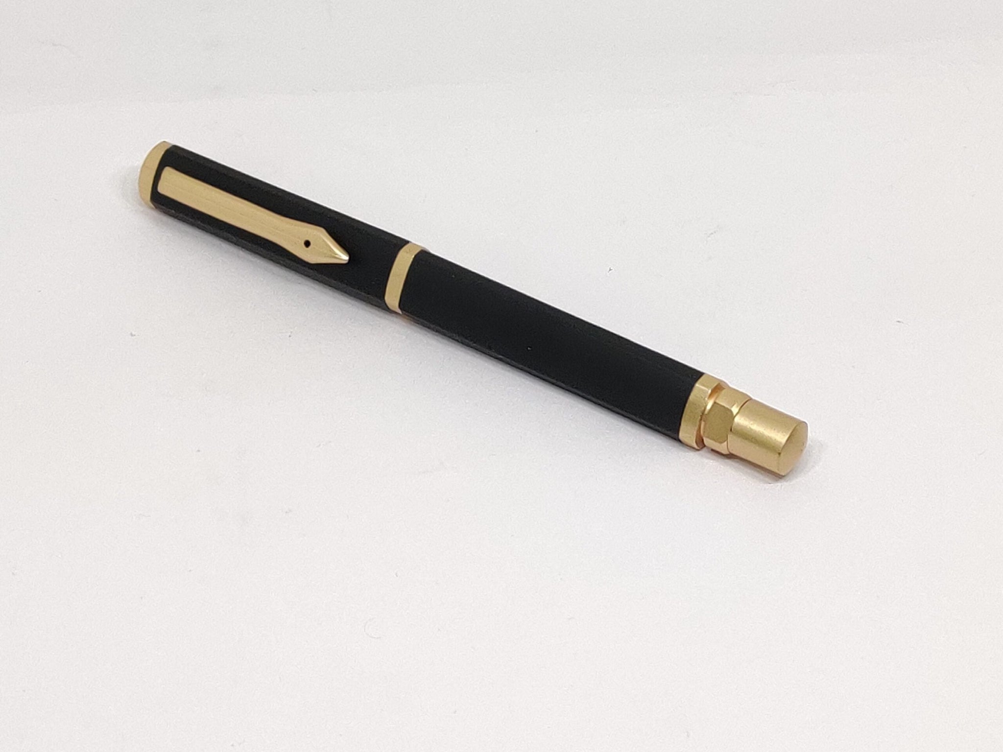 Premium luxuries Ball point Pen Triangle Body – Matt Black with Golden Tone Trim (Contain 1 Unit)