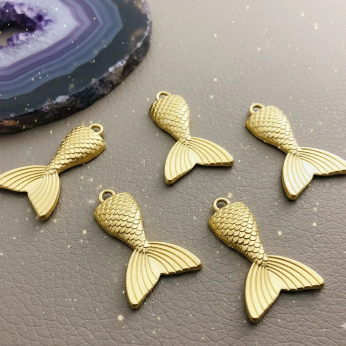 Copper Fish Tail Pendants 31x19mm - 5 Piece Set