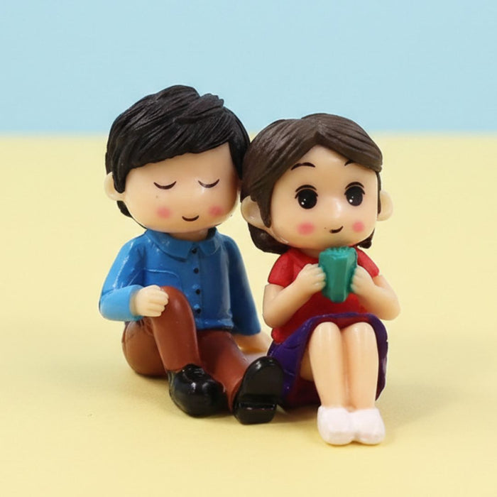 Miniature Couple Cute Models (2pcs) Pack of 1