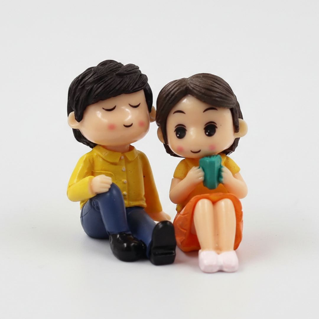 Miniature Couple Cute Models (2pcs) Pack of 1