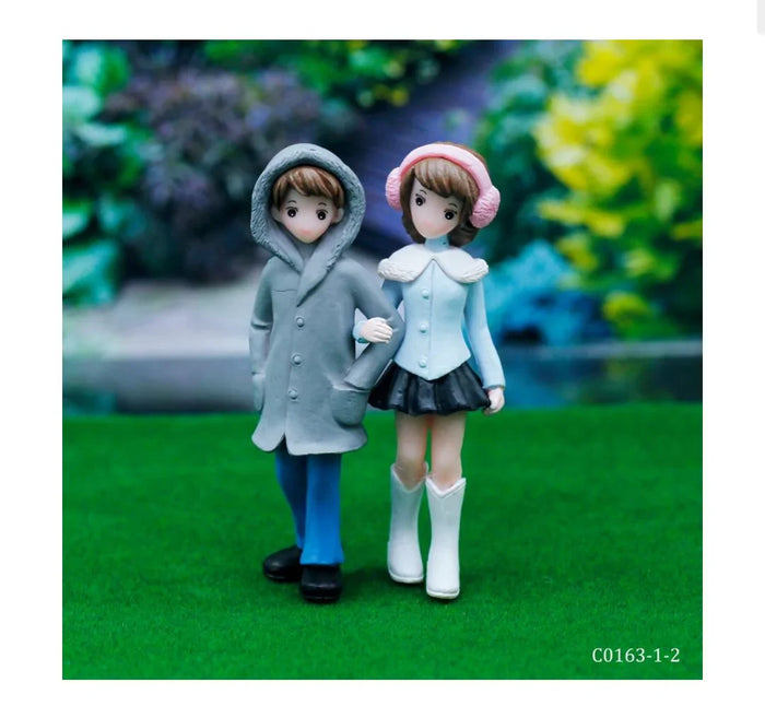 Miniature Model Couple Set Gray & Blue C0163-1 To 2 C0163-1-2