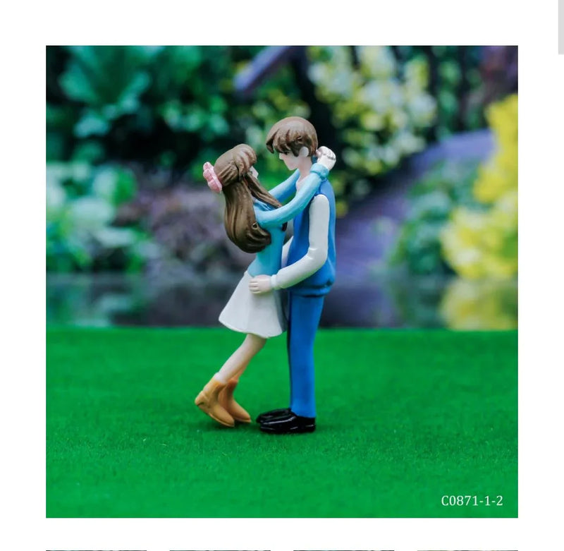 Miniature Model Couple Set Blue & White C0871-1 To 2 C0871-1-2