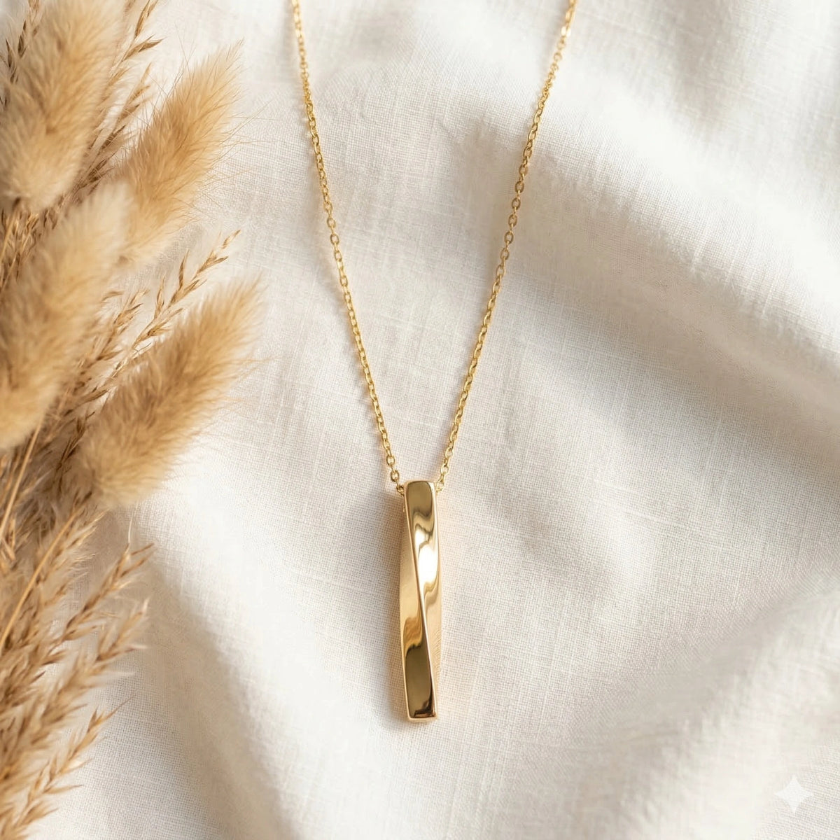 Korean Inspired Golden Tone Dainty Neckpiece | Long Lasting Anti-Tarnish Jewellery l Perfect Everyday Jewellery l Pack of 1