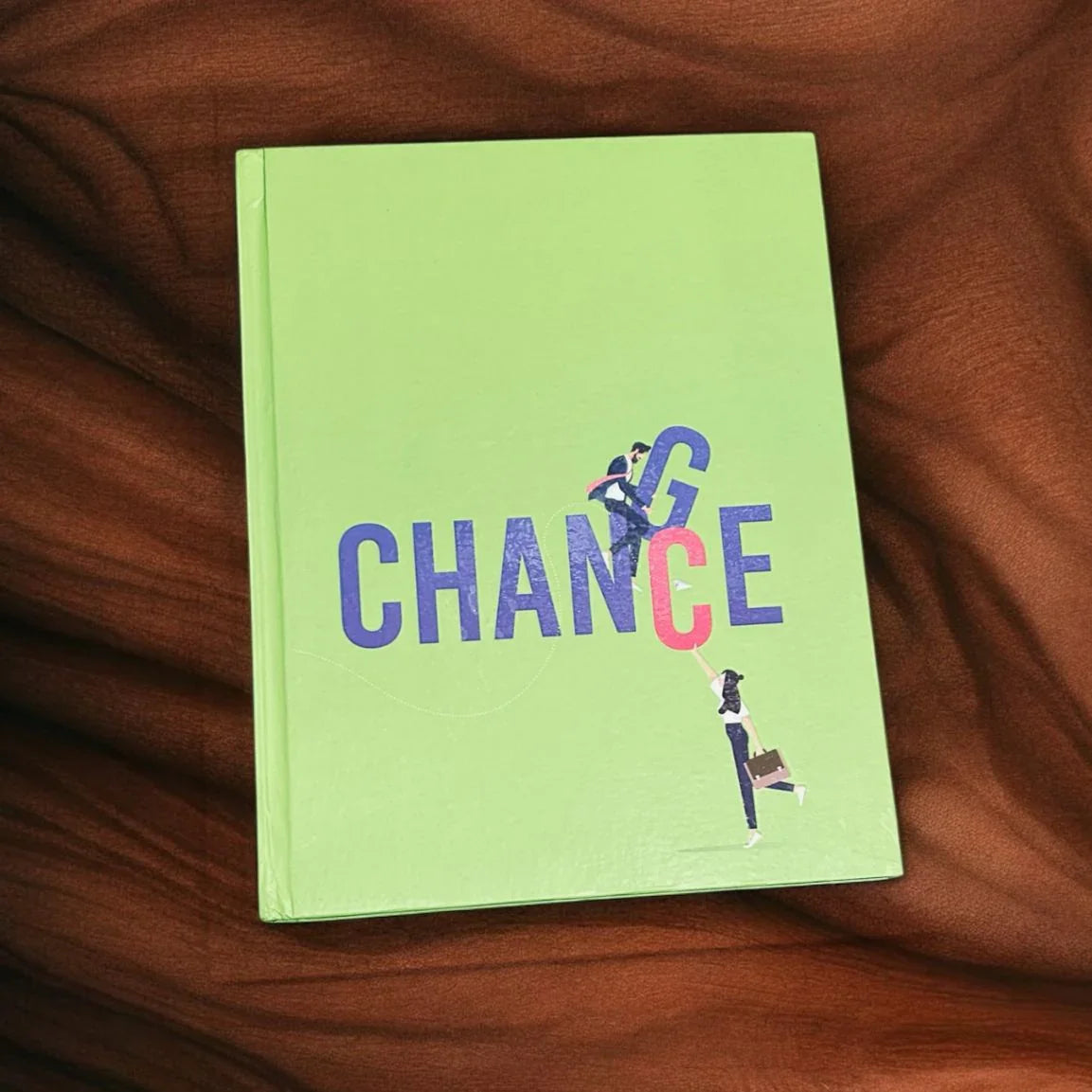 Aesthetic Diary of Inspirational Quotes and Vibrant Designs  I Contain 1 Unit I Undated New Year Journal