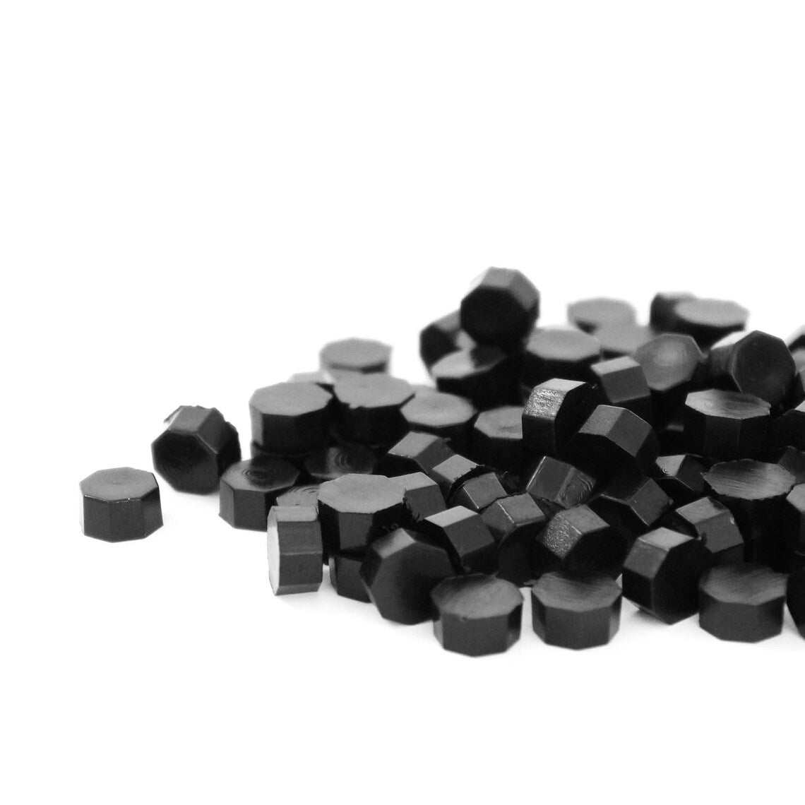 Craftdev (Buy 1 Get 1 Free) Wax beads black - Pack of 34 beads