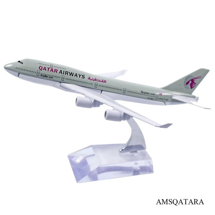 Aero plane toy Model, Aircraft Model Small Qatar Airways