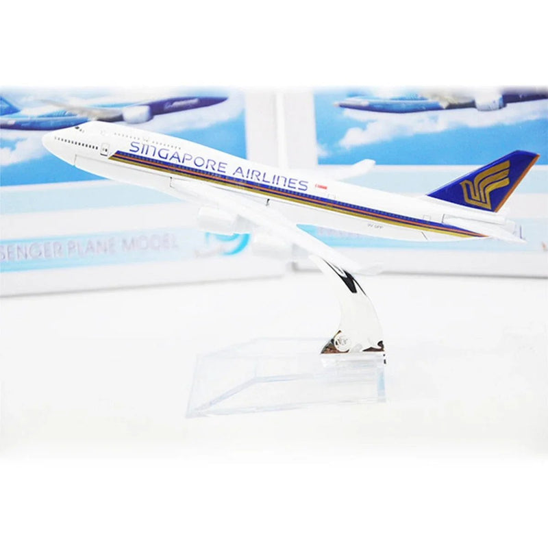 jags-mumbai Aircraft Model Small Aircraft Model Singapore Airlines