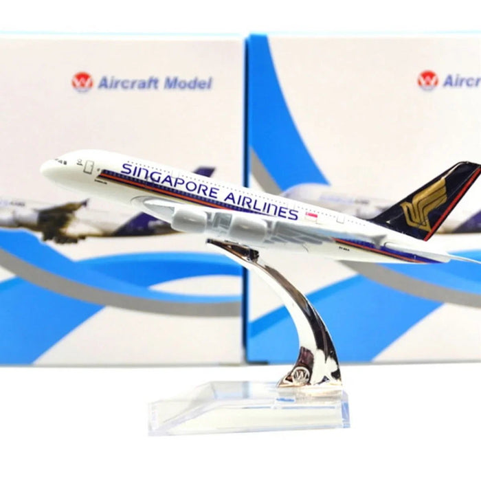 Aero plane toy Model, Small Aircraft Model Singapore Airlines