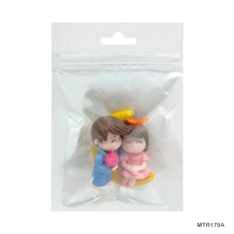 MG Traders 1 Miniature Miniature Model Mtrc179A 1 Set Of Couple