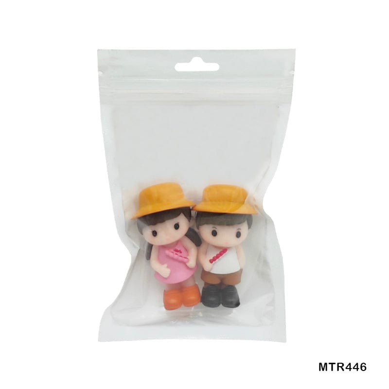 MG Traders Miniature Miniature Model Mtrc446 (1 Set Couple)