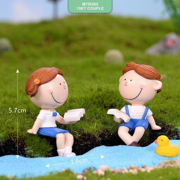 Miniature Model Mtrc393 1Set Couple
