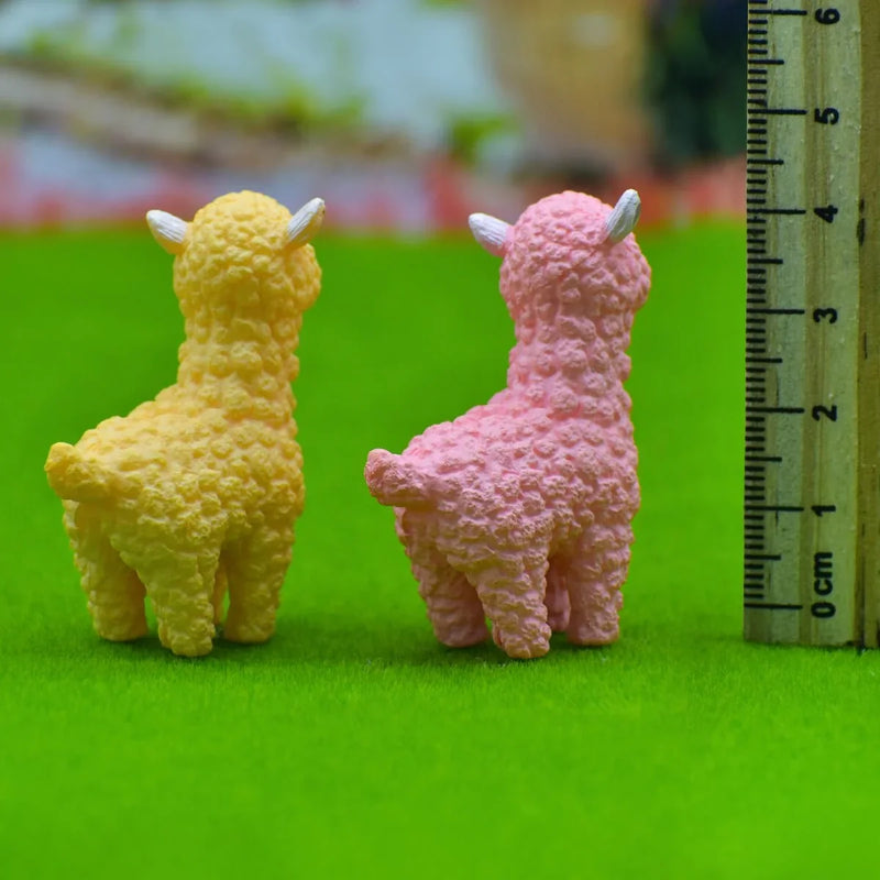 jags-mumbai Miniature Miniature Model Alpaca Pink Yellow 2Pcs (C0099-1/2)