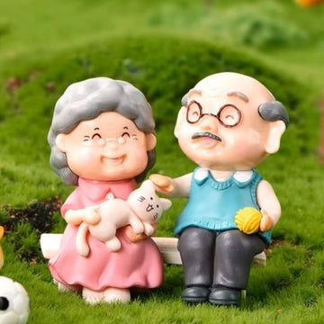 Miniature Couple With Chair Set | Pack Of 1