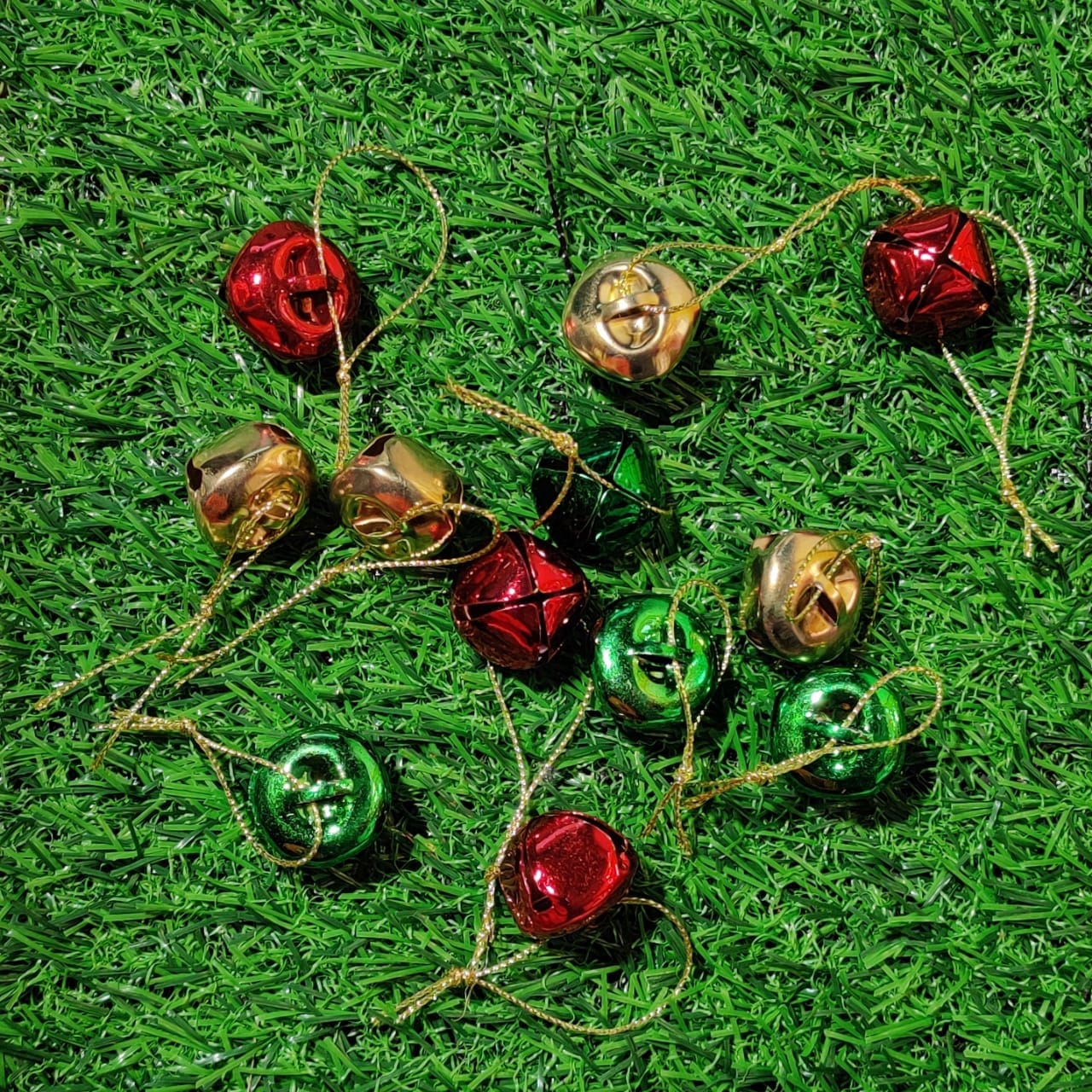 chirag plastic Decoration Supplies Christmas Tree Decoration- bells( 3 colours- 12 pieces)